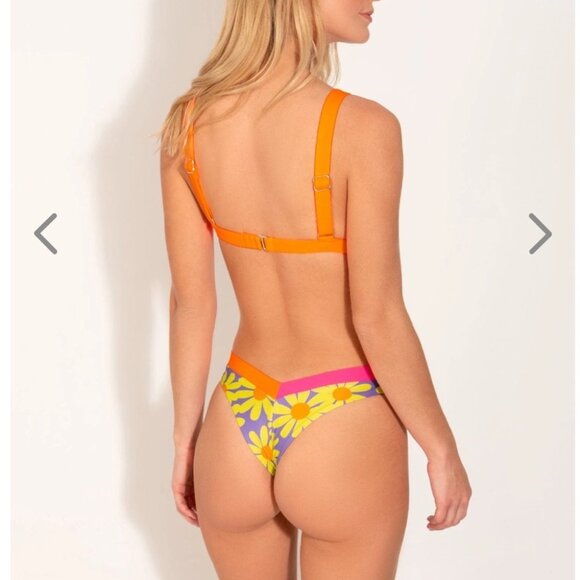 NWT OneOne Swimwear Bikini SET Daisy Kameron Jesse Medium New Floral Flowers New - Picture 7 of 10